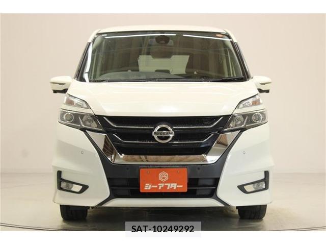 Nissan SERENA 2016-10 8327932-6