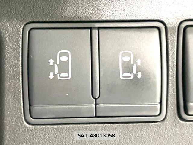 Nissan SERENA 2015-02 8328098-5