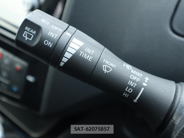 Nissan SERENA 2016-06 8328565-15