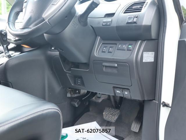 Nissan SERENA 2016-06 8328565-17