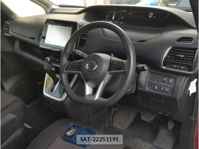 Nissan SERENA 2018-04 8328833-2