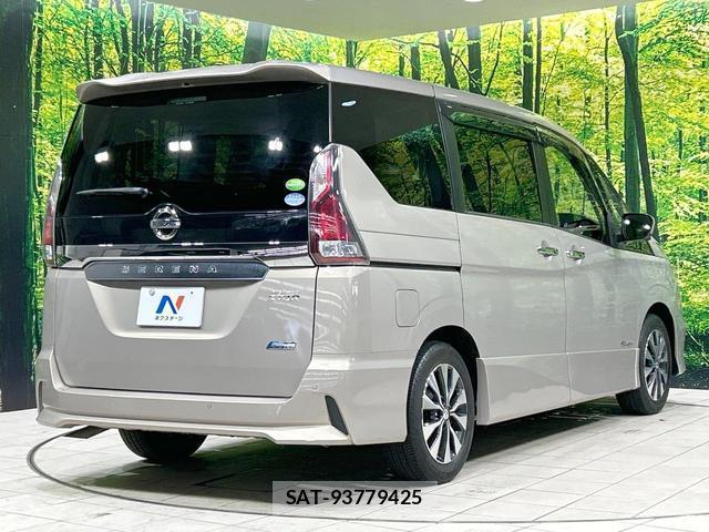 Nissan SERENA 2017-01 8329036-16