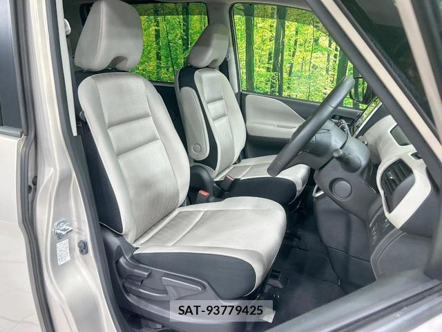 Nissan SERENA 2017-01 8329036-7