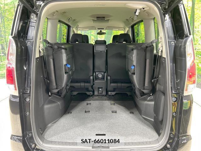 Nissan SERENA 2016-12 8329040-10