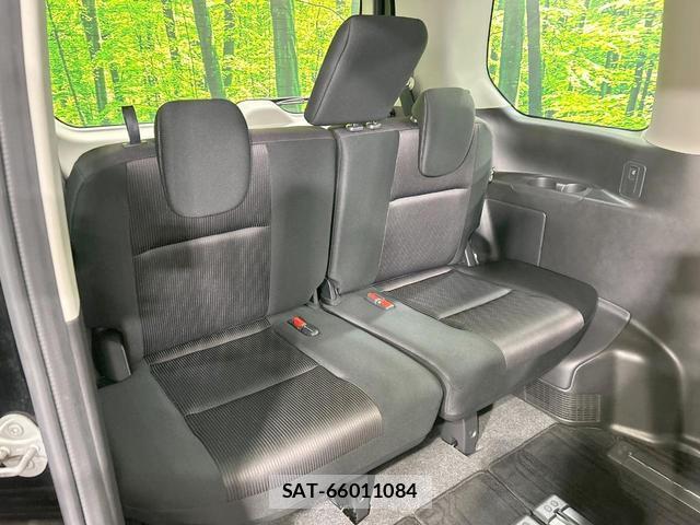 Nissan SERENA 2016-12 8329040-9