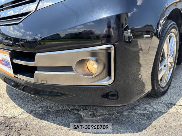 Nissan SERENA 2013-03 8329108-17