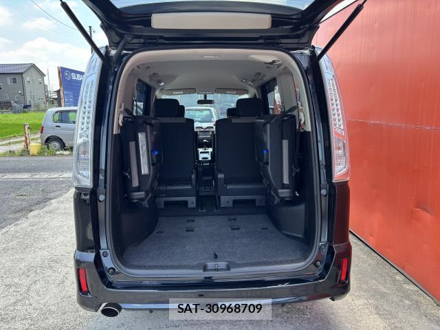 Nissan SERENA 2013-03 8329108-19