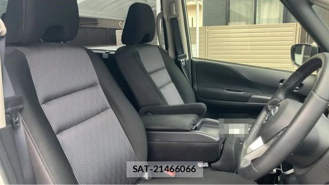 Nissan SERENA 2022-04 8329286-4