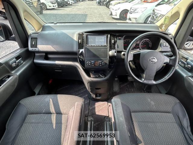 Nissan SERENA 2009-11 8329353-2
