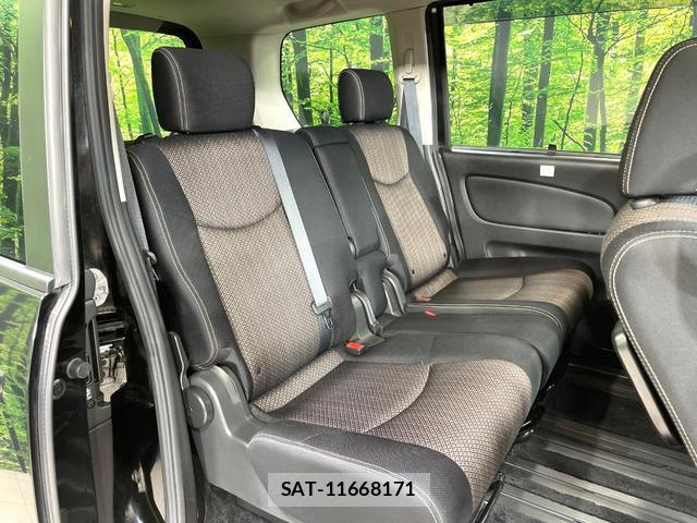 Nissan SERENA 2014-11 8329360-8