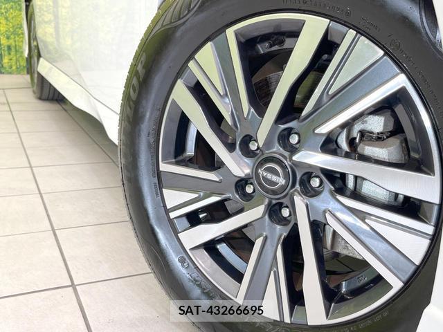 Nissan SERENA 2025-03 8329472-13