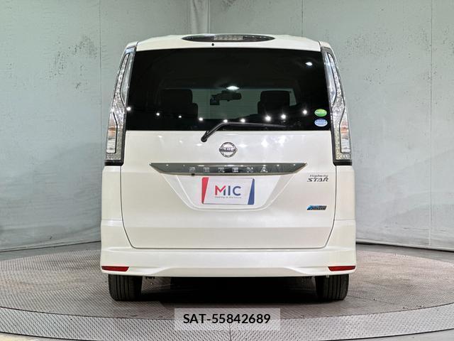 Nissan SERENA 2016-01 8329566-16
