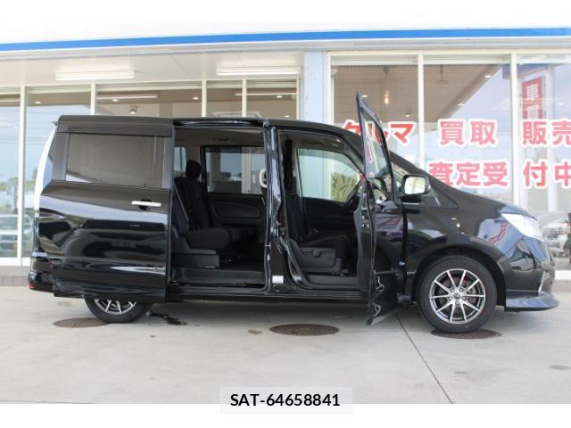 Nissan SERENA 2013-08 8329831-14