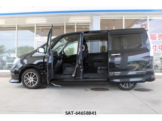 Nissan SERENA 2013-08 8329831-15