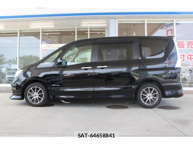 Nissan SERENA 2013-08 8329831-2