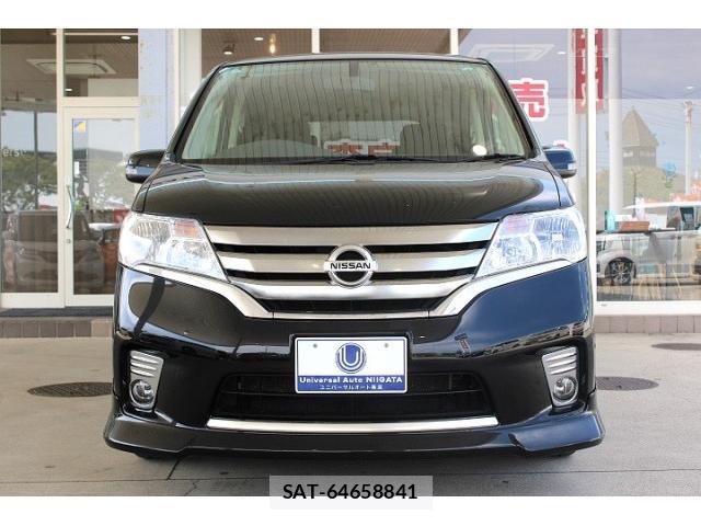 Nissan SERENA 2013-08 8329831-9