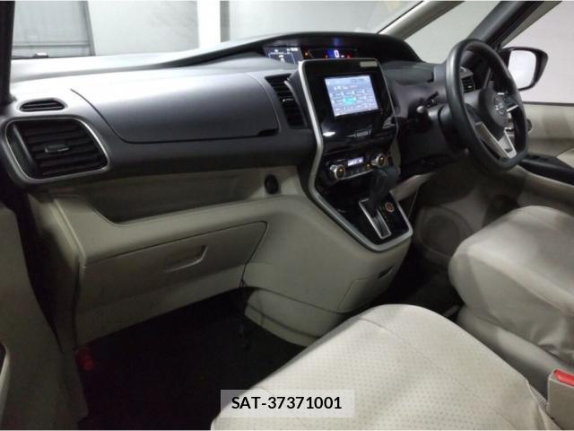 Nissan SERENA 2019-06 8329881-2
