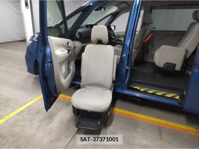 Nissan SERENA 2019-06 8329881-3