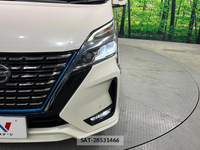 Nissan SERENA 2022-01 8330289-12