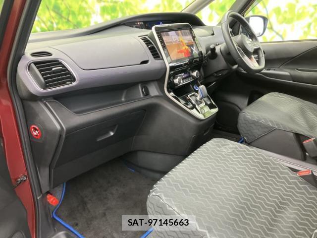 Nissan SERENA 2022-09 8330446-6