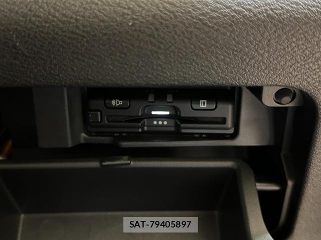 Nissan SERENA 2020-06 8330699-3