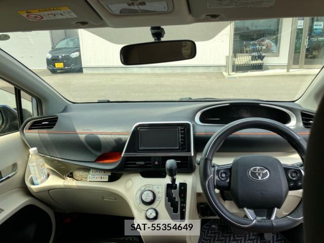 Toyota SIENTA 2015-12 8328100-2
