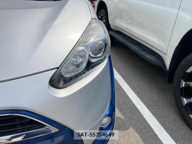Toyota SIENTA 2015-12 8328100-4