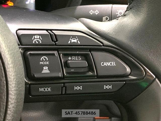 Toyota SIENTA 2023-08 8328108-4