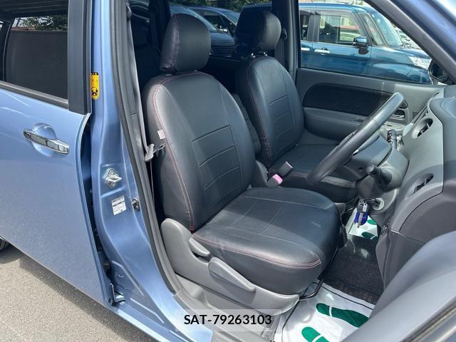 Toyota SIENTA 2011-12 8328152-9