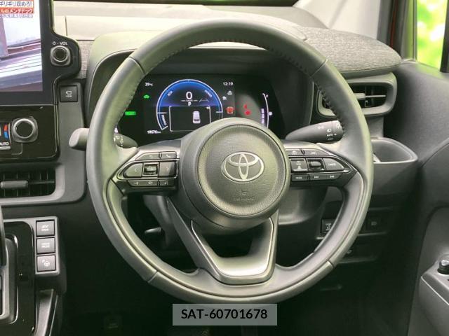 Toyota SIENTA 2024-04 8328452-14