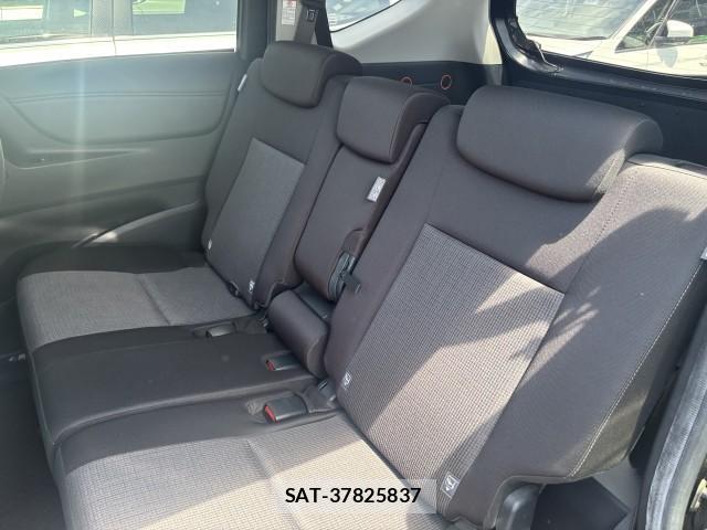 Toyota SIENTA 2019-02 8328557-6