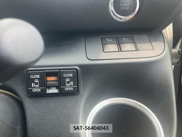 Toyota SIENTA 2020-05 8328561-11