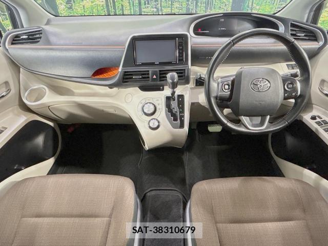 Toyota SIENTA 2017-12 8328574-1