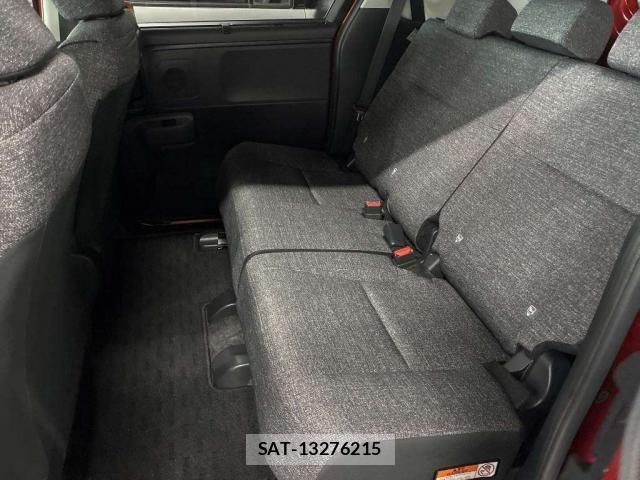 Toyota SIENTA 2023-07 8328820-6