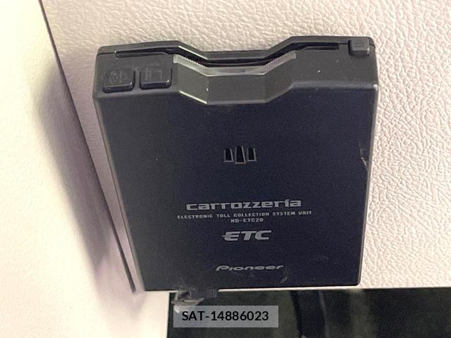 Toyota SIENTA 2016-01 8329051-5