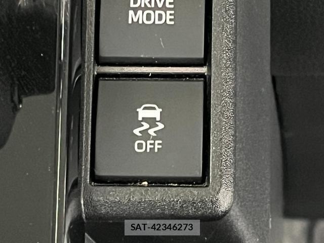 Toyota SIENTA 2023-06 8329113-11