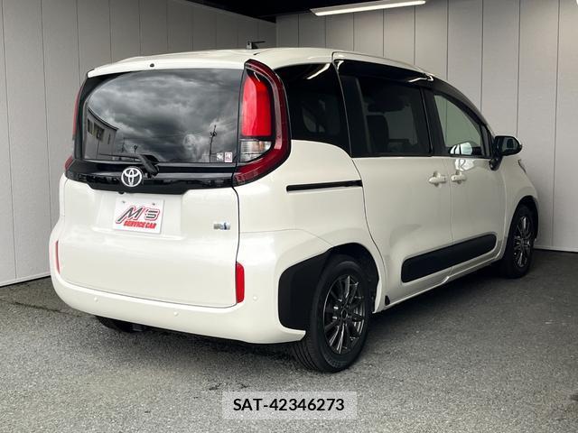 Toyota SIENTA 2023-06 8329113-2