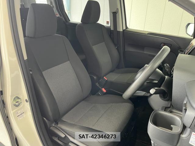 Toyota SIENTA 2023-06 8329113-6
