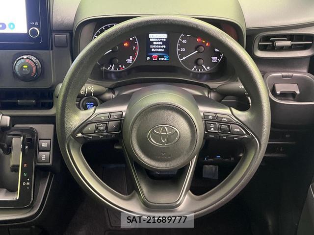 Toyota SIENTA 2023-09 8329167-11