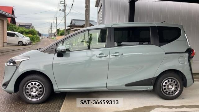 Toyota SIENTA 2019-09 8329277-10