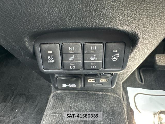 Toyota SIENTA 2021-10 8329347-11