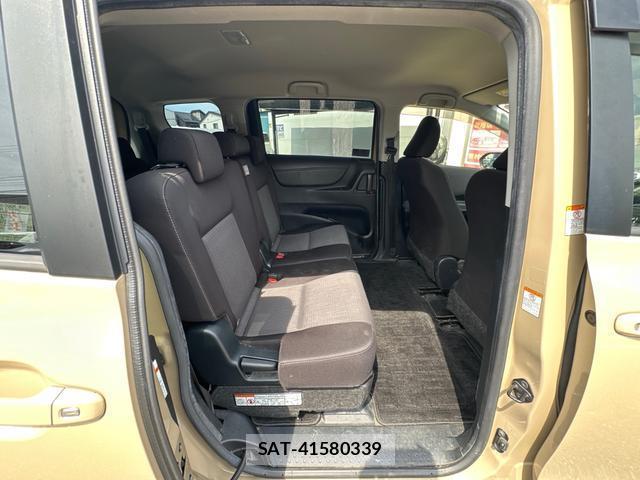 Toyota SIENTA 2021-10 8329347-15