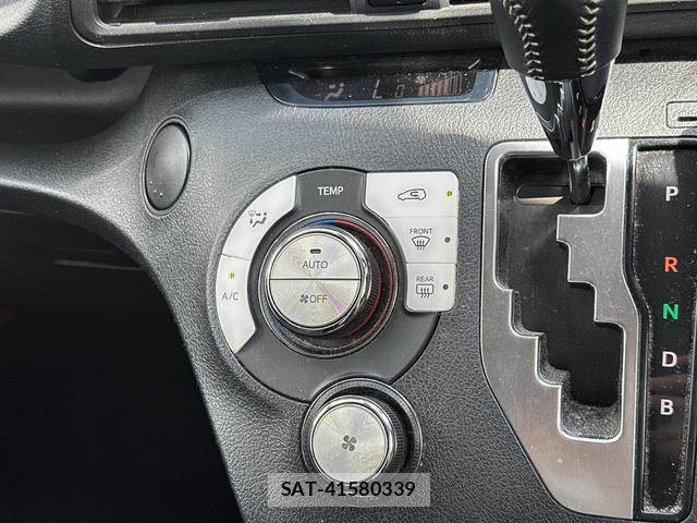 Toyota SIENTA 2021-10 8329347-7