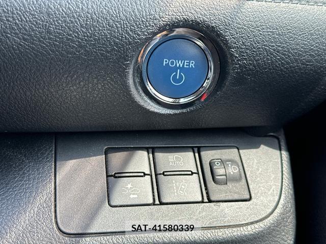 Toyota SIENTA 2021-10 8329347-8