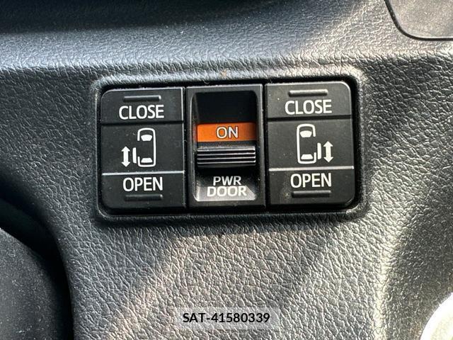 Toyota SIENTA 2021-10 8329347-9