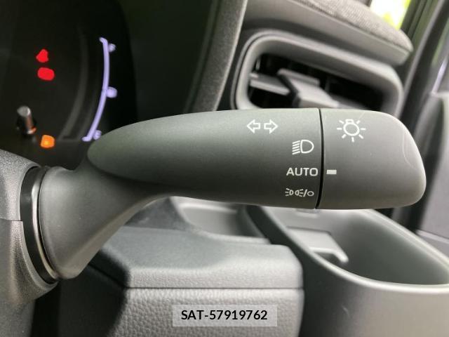 Toyota SIENTA 2026-05 8329698-16