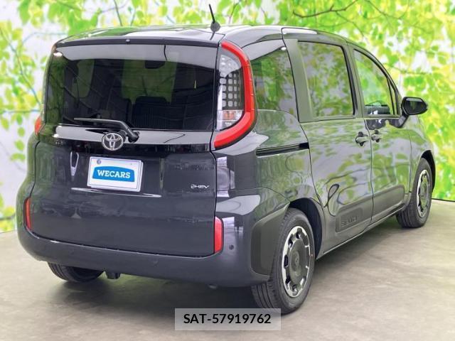 Toyota SIENTA 2026-05 8329698-2
