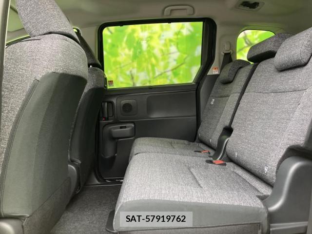 Toyota SIENTA 2026-05 8329698-7