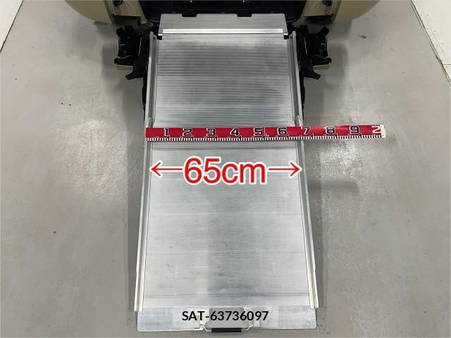 Toyota SIENTA 2024-11 8329804-10