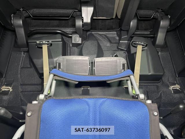 Toyota SIENTA 2024-11 8329804-18